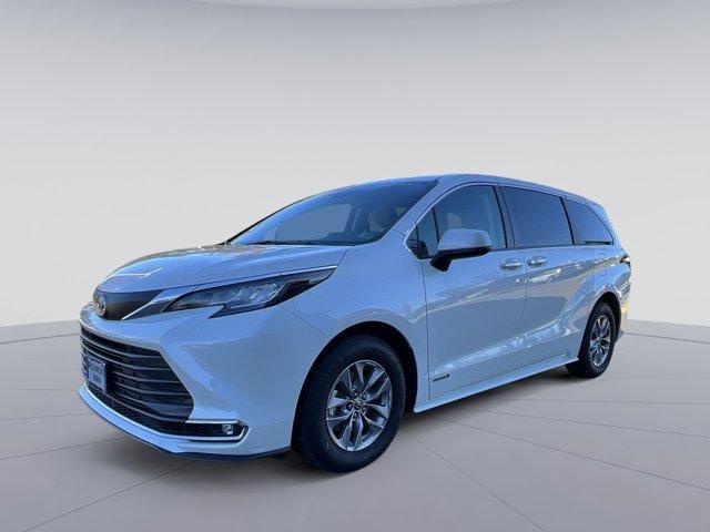 used 2021 Toyota Sienna car, priced at $36,072