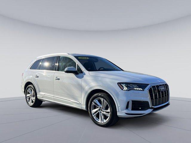 used 2024 Audi Q7 car, priced at $51,997