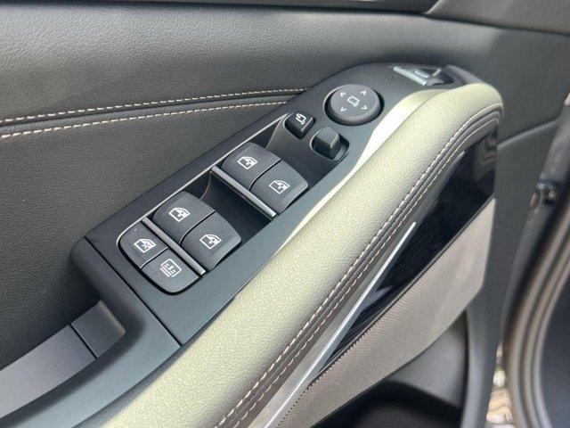new 2026 BMW X7 car, priced at $102,080