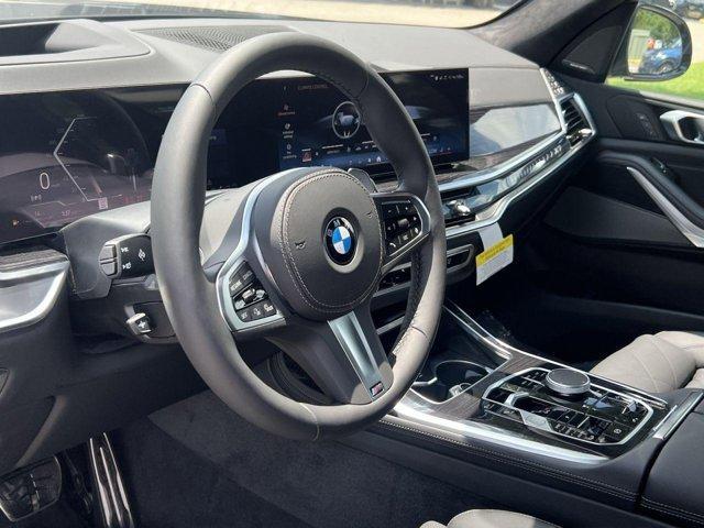 new 2026 BMW X7 car, priced at $102,080
