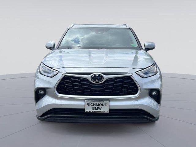 used 2023 Toyota Highlander car, priced at $36,514