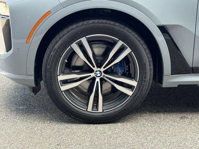 new 2025 BMW X7 car, priced at $114,355