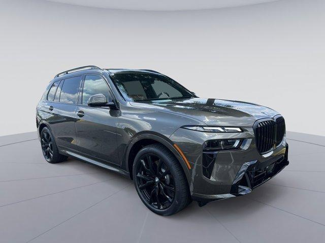 new 2026 BMW X7 car, priced at $100,130
