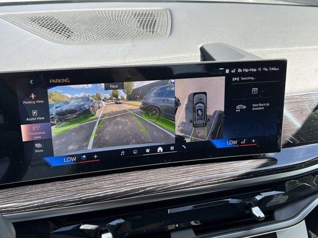 new 2026 BMW X7 car, priced at $100,130