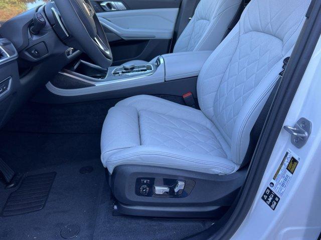 new 2026 BMW X7 car, priced at $96,175