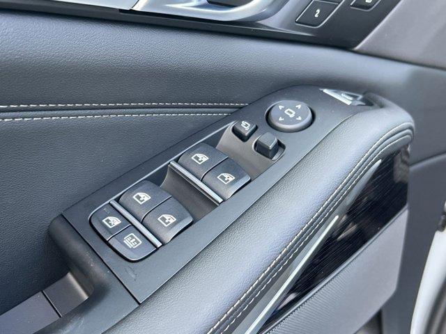 new 2026 BMW X7 car, priced at $100,130