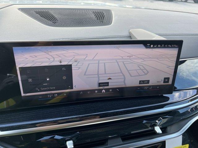 new 2026 BMW X7 car, priced at $100,130