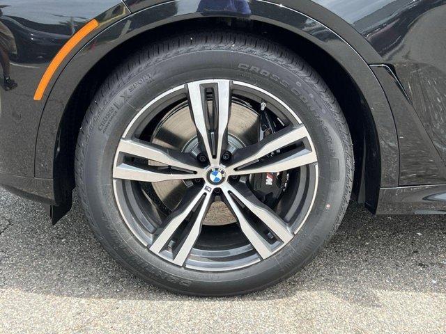 new 2026 BMW X7 car, priced at $117,375