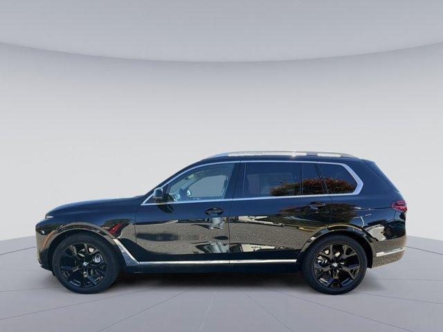 new 2025 BMW X7 car, priced at $89,705