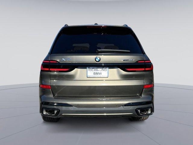 new 2026 BMW X7 car, priced at $100,130