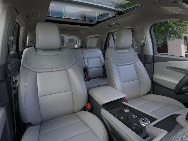 new 2025 Ford Explorer car, priced at $46,552