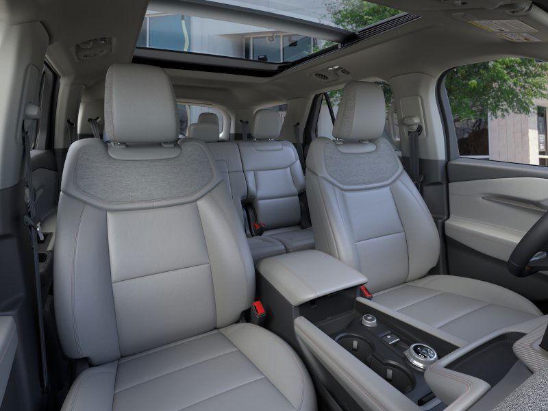 new 2025 Ford Explorer car, priced at $46,552