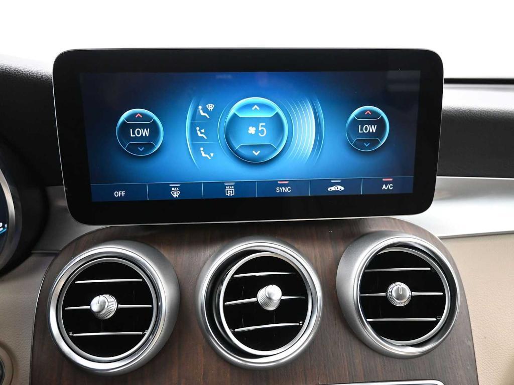 used 2022 Mercedes-Benz GLC 300 car