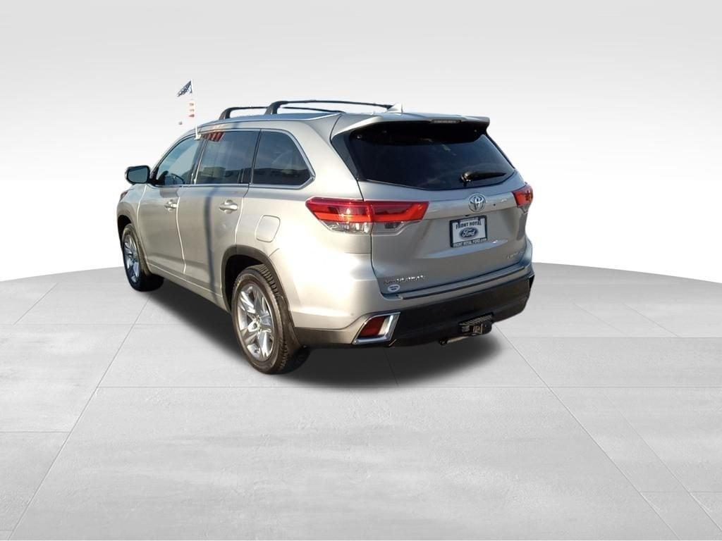 used 2018 Toyota Highlander car, priced at $30,373