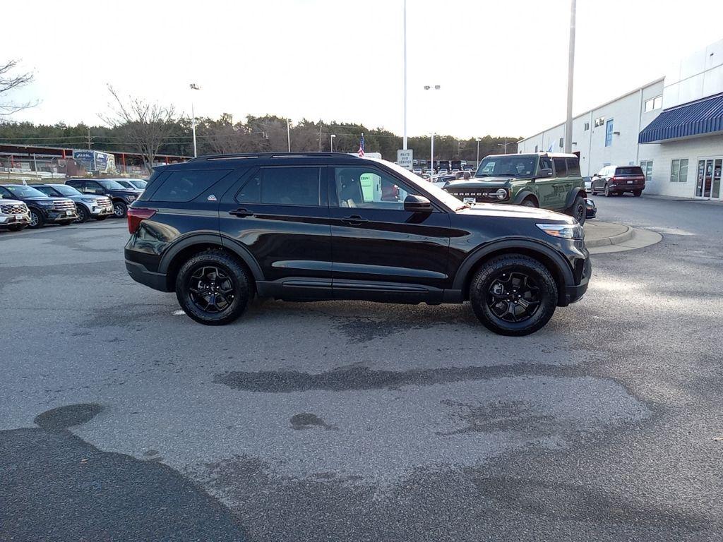 used 2023 Ford Explorer car, priced at $40,973