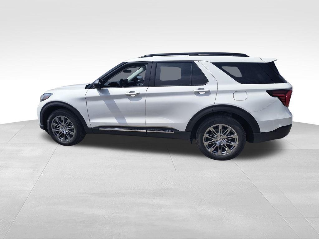new 2025 Ford Explorer car, priced at $45,832