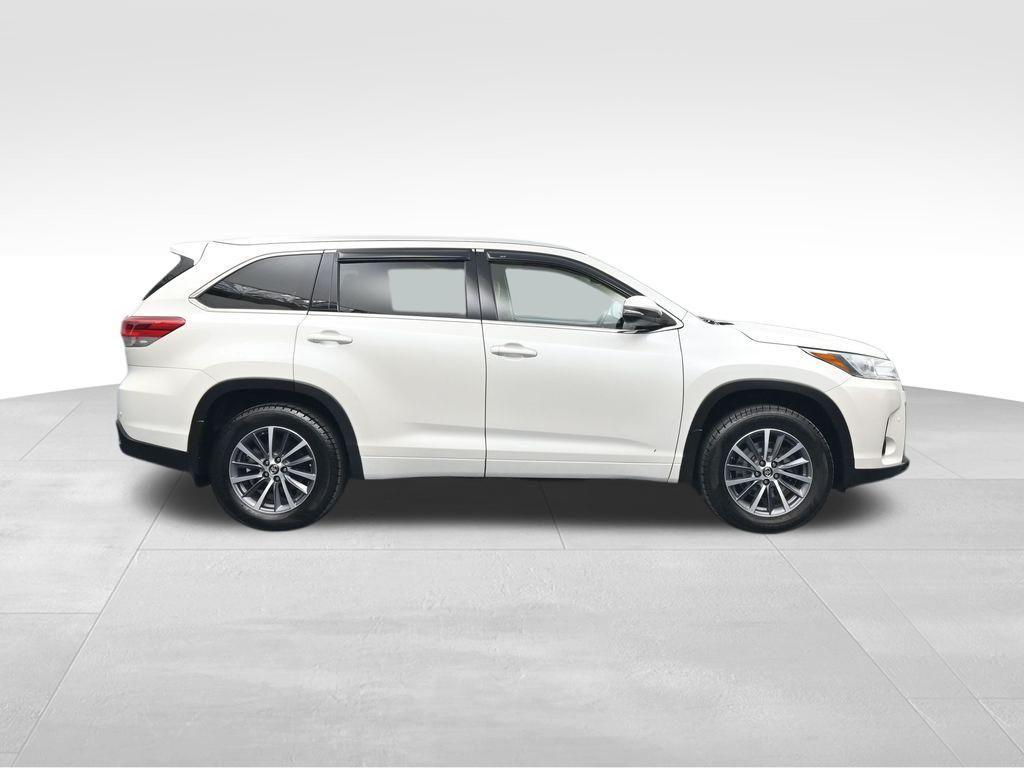 used 2017 Toyota Highlander car, priced at $28,673