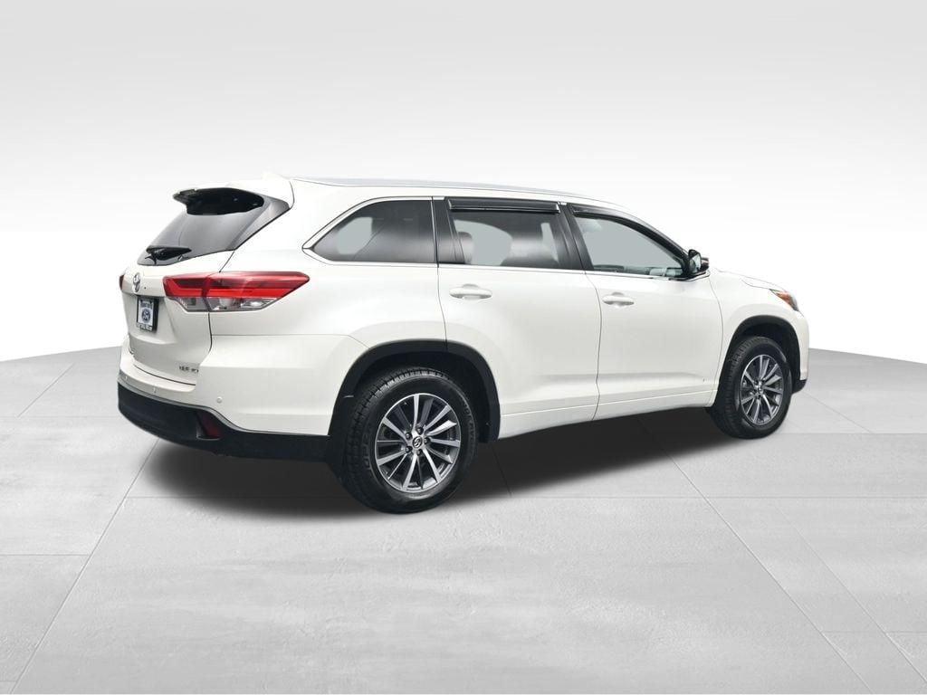 used 2017 Toyota Highlander car, priced at $28,673
