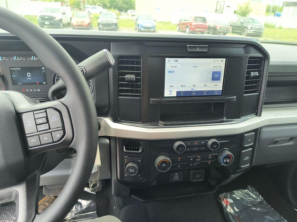 new 2025 Ford F-350 car, priced at $59,301