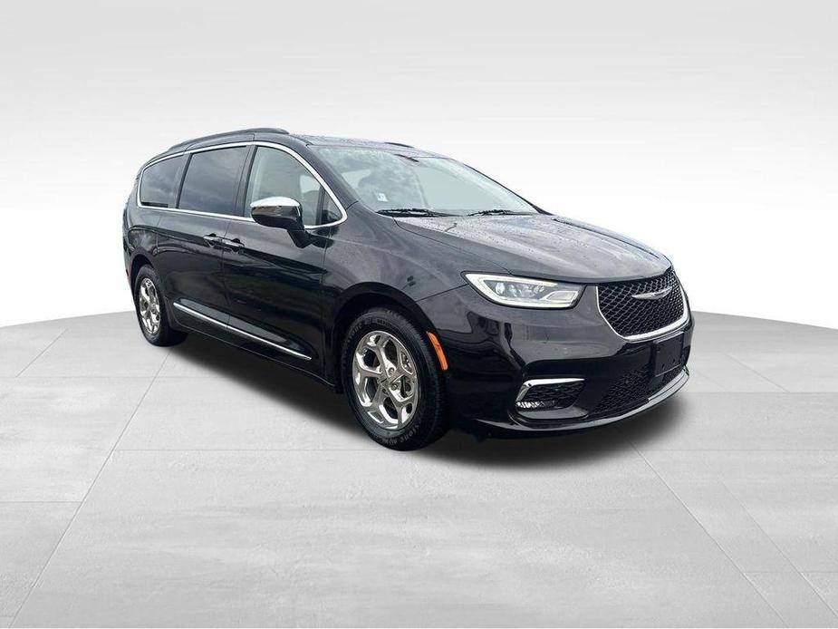 used 2022 Chrysler Pacifica car, priced at $25,983
