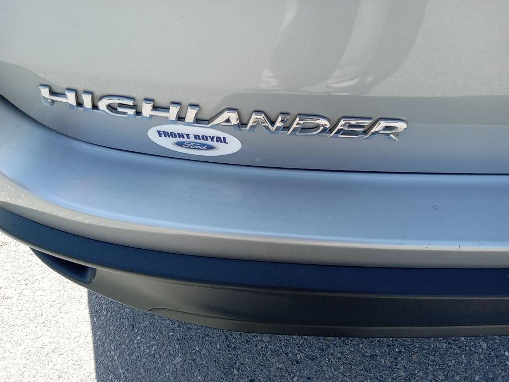 used 2019 Toyota Highlander car, priced at $24,373