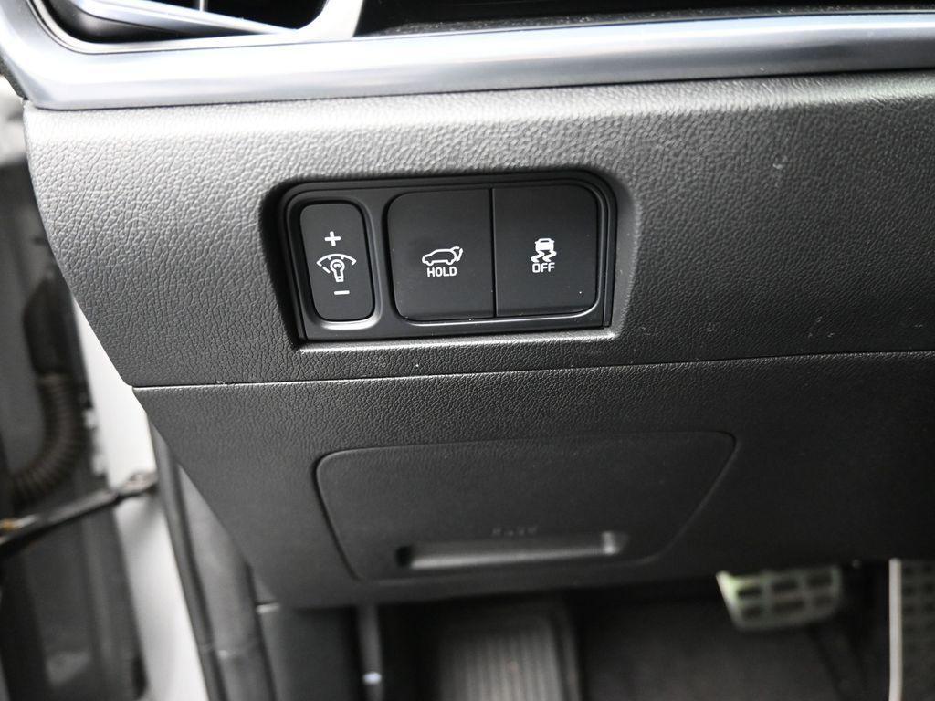 used 2024 Kia Sorento car, priced at $34,373