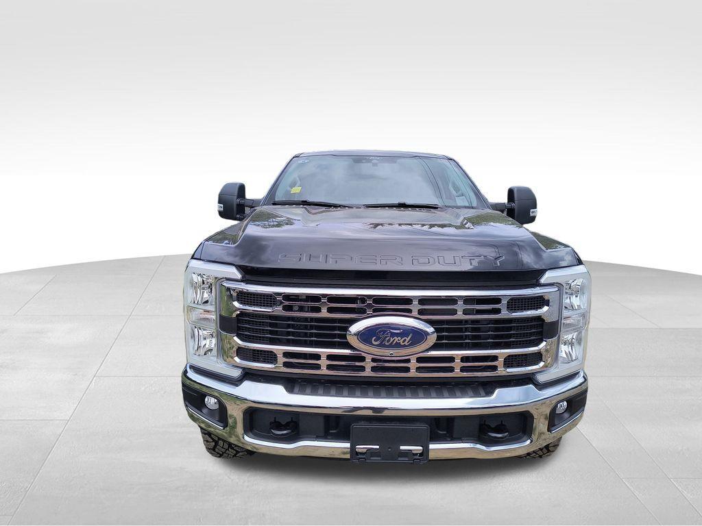 new 2025 Ford F-350 car, priced at $63,734