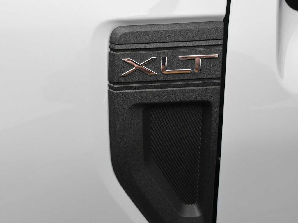 new 2025 Ford Maverick car, priced at $37,040