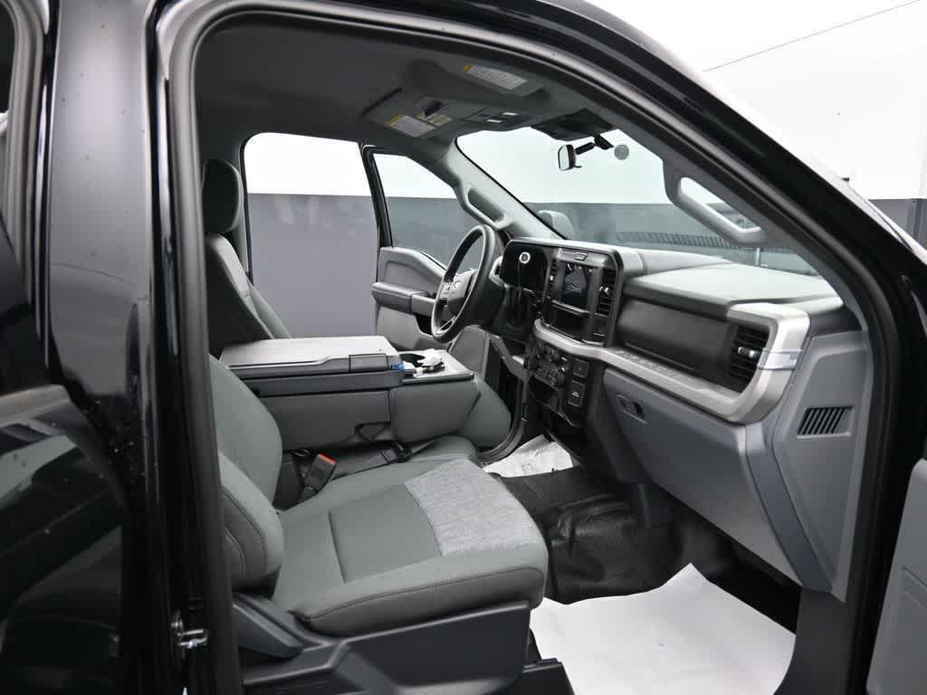 new 2025 Ford F-250 car, priced at $67,758