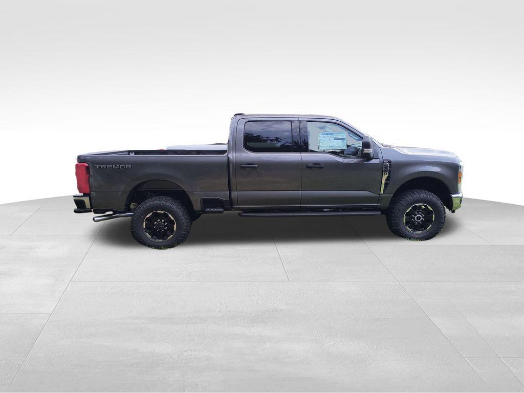 new 2025 Ford F-350 car, priced at $62,026
