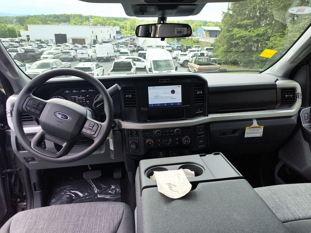 new 2025 Ford F-350 car, priced at $62,026