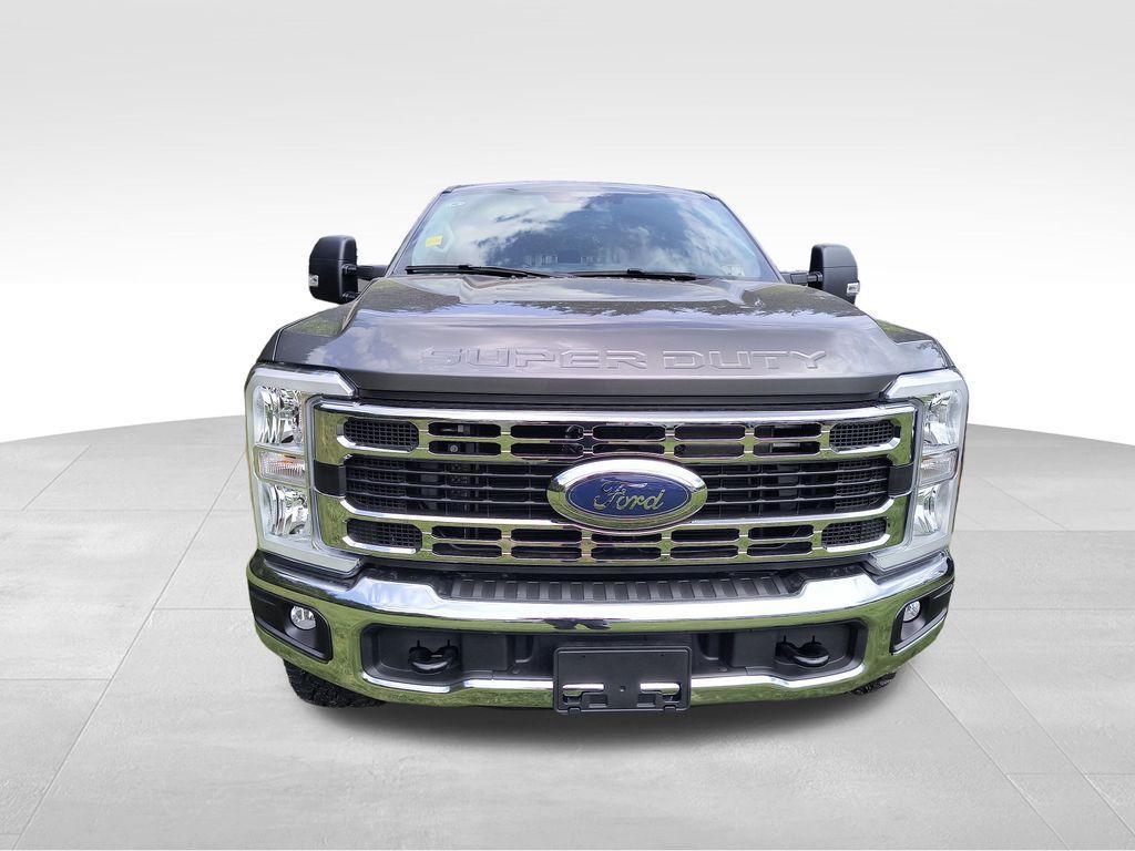 new 2025 Ford F-350 car, priced at $62,026