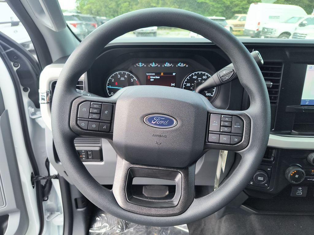 new 2025 Ford F-350 car, priced at $58,583