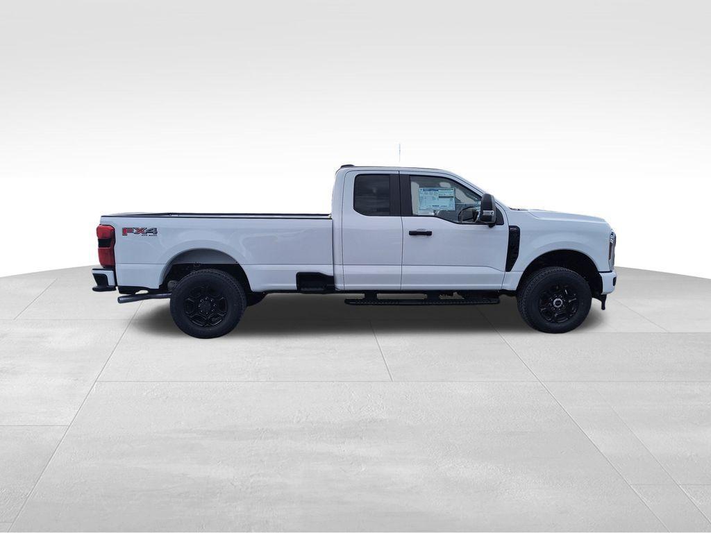 new 2025 Ford F-350 car, priced at $58,583