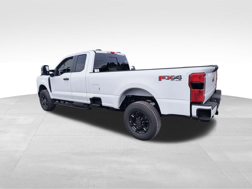 new 2025 Ford F-350 car, priced at $58,583
