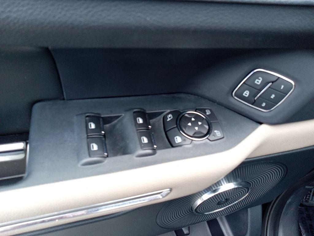 used 2022 Ford Expedition car, priced at $44,573