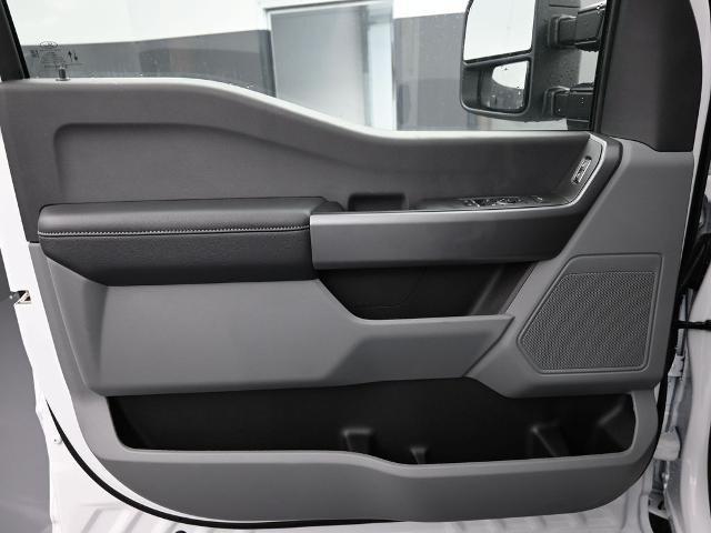 new 2025 Ford F-350 car, priced at $53,265