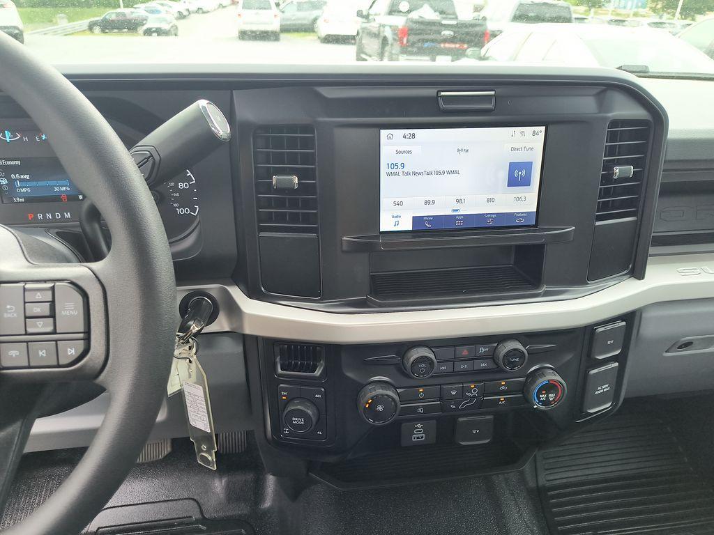 new 2025 Ford F-250 car, priced at $48,691