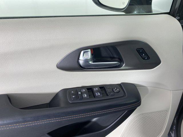 used 2020 Chrysler Pacifica car, priced at $20,900
