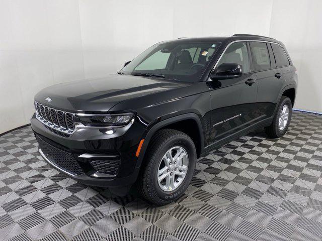 new 2025 Jeep Grand Cherokee car, priced at $37,786