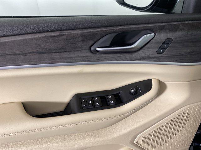 used 2023 Jeep Grand Cherokee car, priced at $35,630