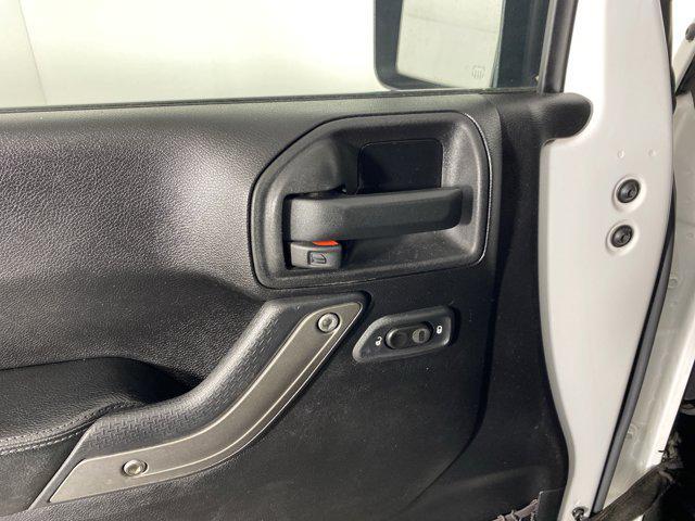 used 2013 Jeep Wrangler Unlimited car, priced at $14,900