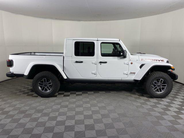 new 2025 Jeep Gladiator car, priced at $48,159