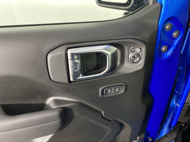 new 2025 Jeep Wrangler car, priced at $46,857
