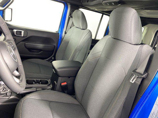 new 2025 Jeep Wrangler car, priced at $46,857
