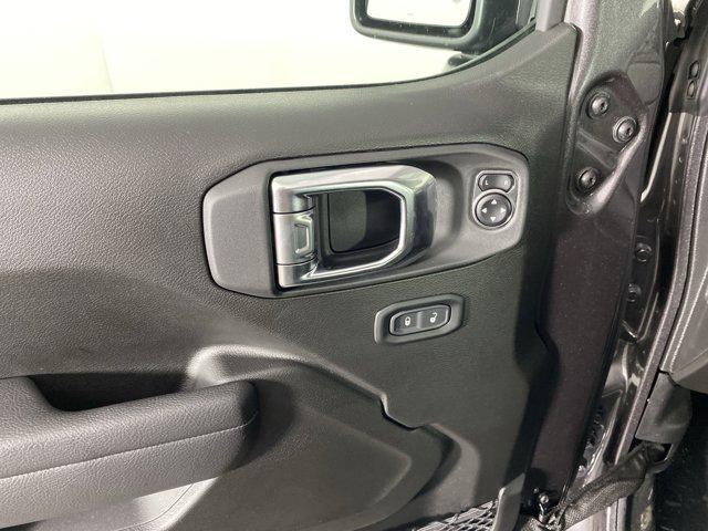 new 2025 Jeep Wrangler car, priced at $47,728