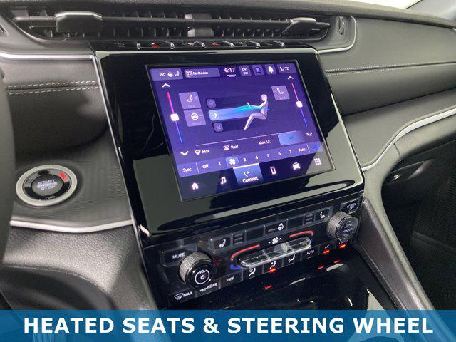 new 2025 Jeep Grand Cherokee car, priced at $40,098