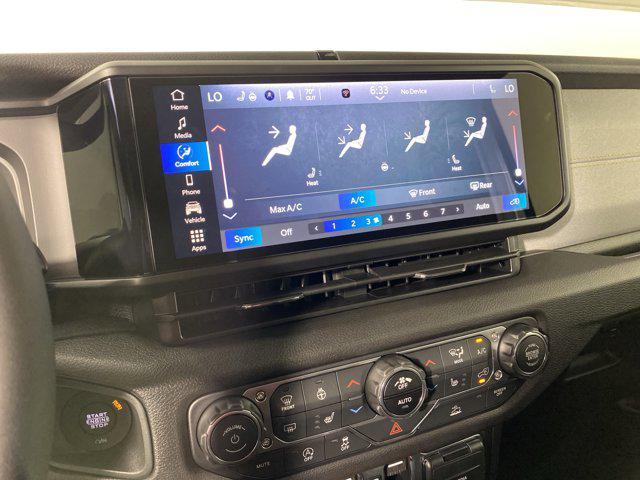 new 2025 Jeep Wrangler car, priced at $46,321