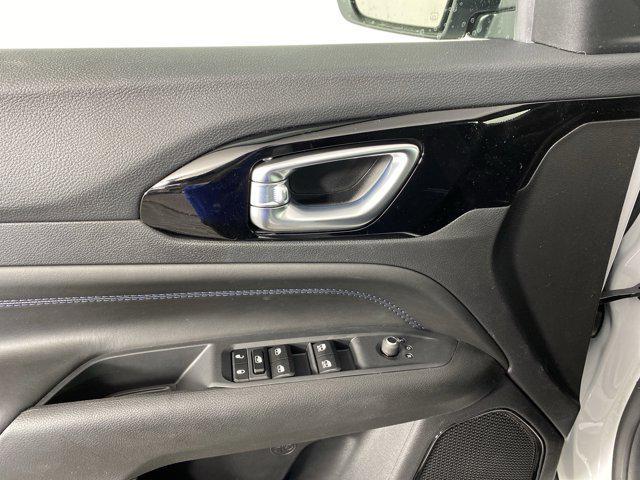 new 2025 Jeep Compass car, priced at $28,202
