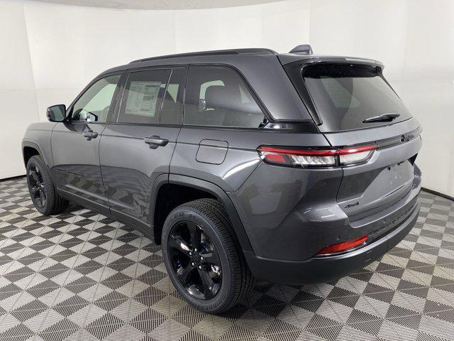 new 2025 Jeep Grand Cherokee car, priced at $43,210